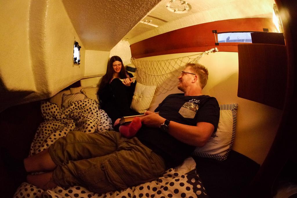 Norwavey, Sleep In A Boat Hotel Krokelvdalen Екстериор снимка